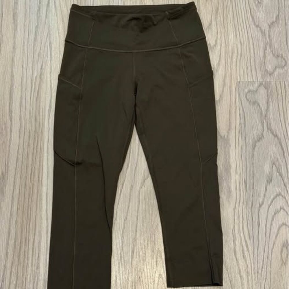 Lululemon Mid Rise Crop Leggings Side Pockets Dark Olive Size 6 17” Women’s